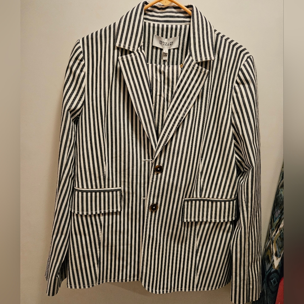 NWT Derek Lam Suit Jacket with Shorts, dark navy/off white stripe US 12